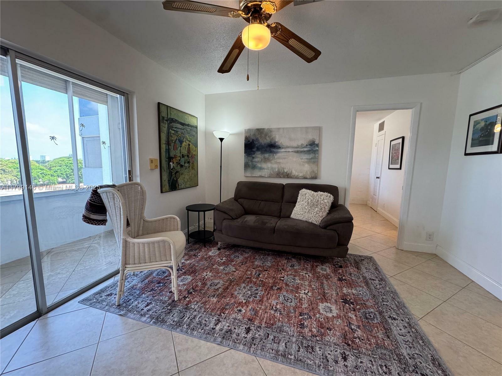 Property Photo: 1700 Pierce St 702 FL 33020