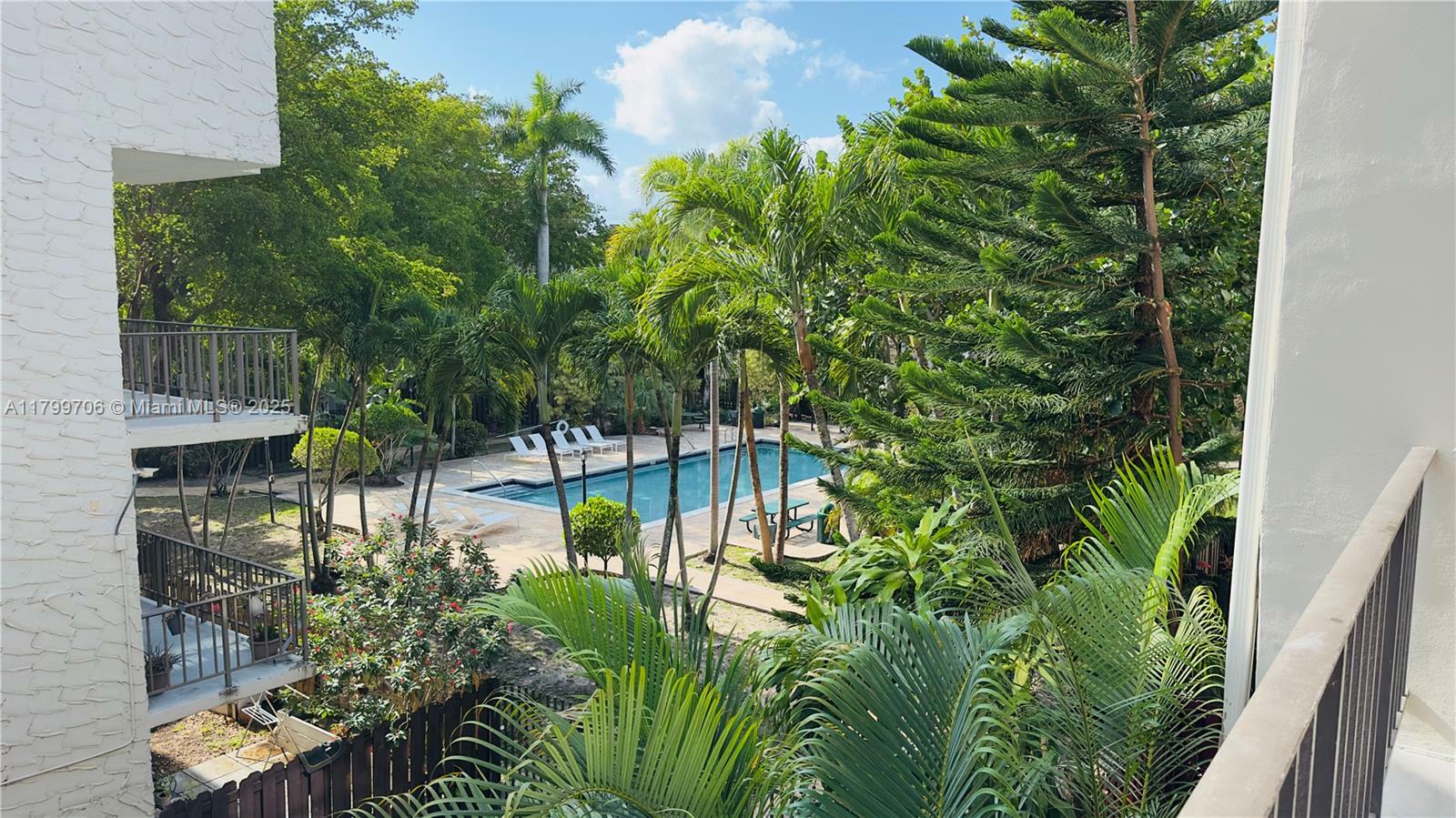 Property Photo:  6900 N Kendall Dr A304  FL 33156 