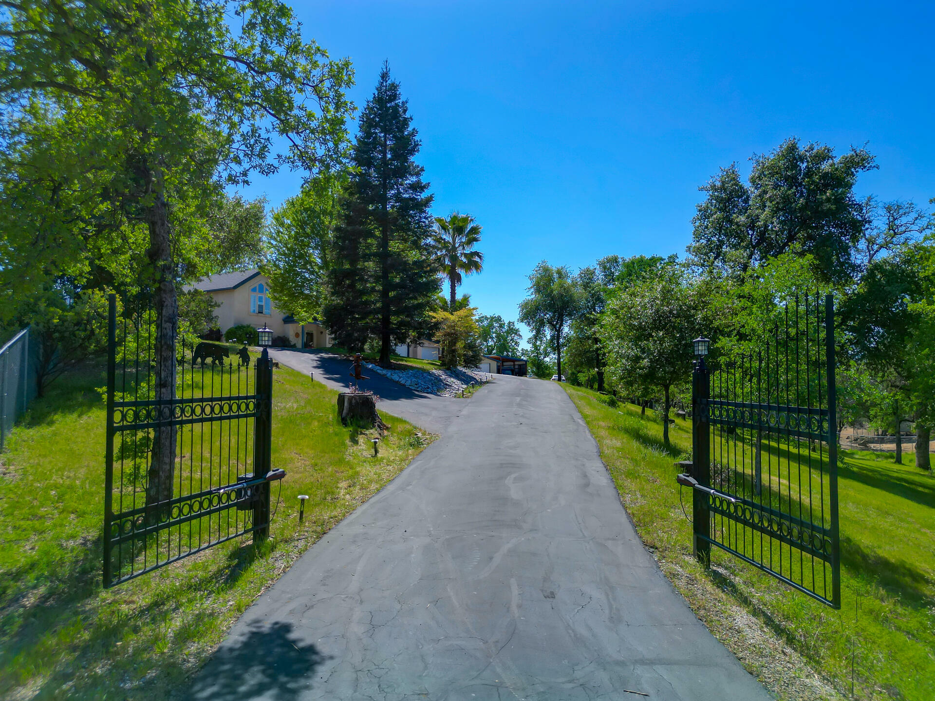 Property Photo: 20509 Bernard Way CA 96003