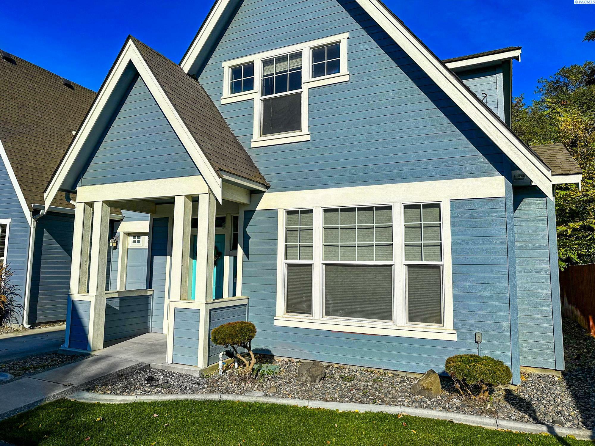 Property Photo: 939 S Keller St WA 99337