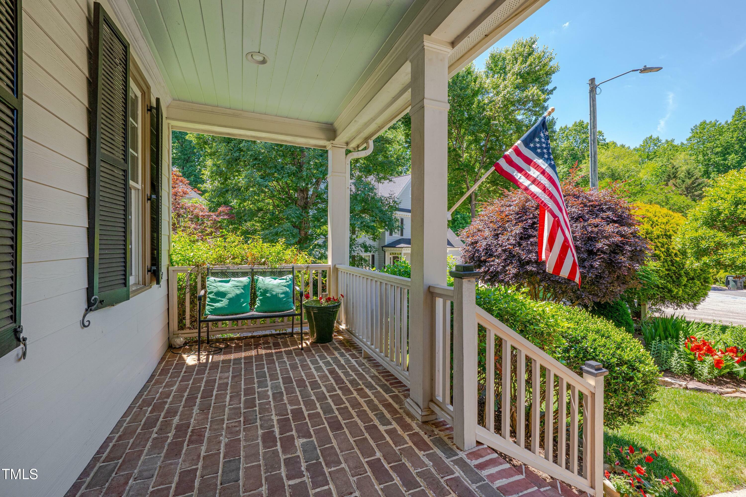 Property Photo: 10608 Thornbury Crest Ct Court NC 27614