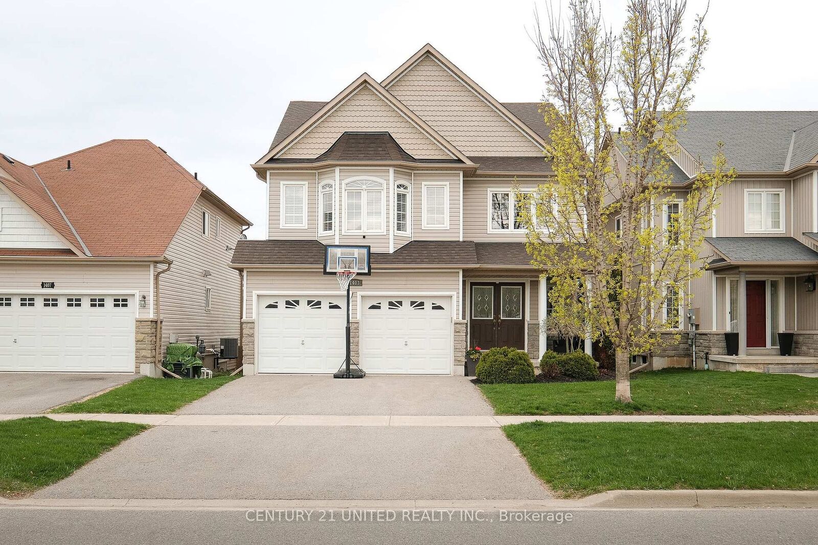 Property Photo: 1403 Ireland Drive ON K9K 0A7