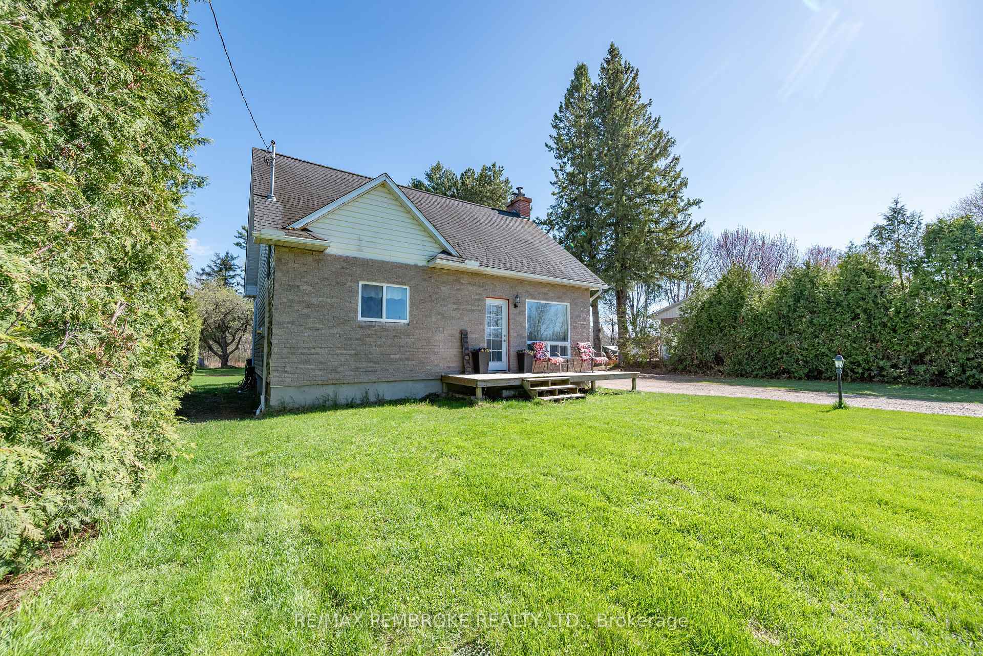Property Photo: 38512 Highway 41 Highway ON K8A 6W4