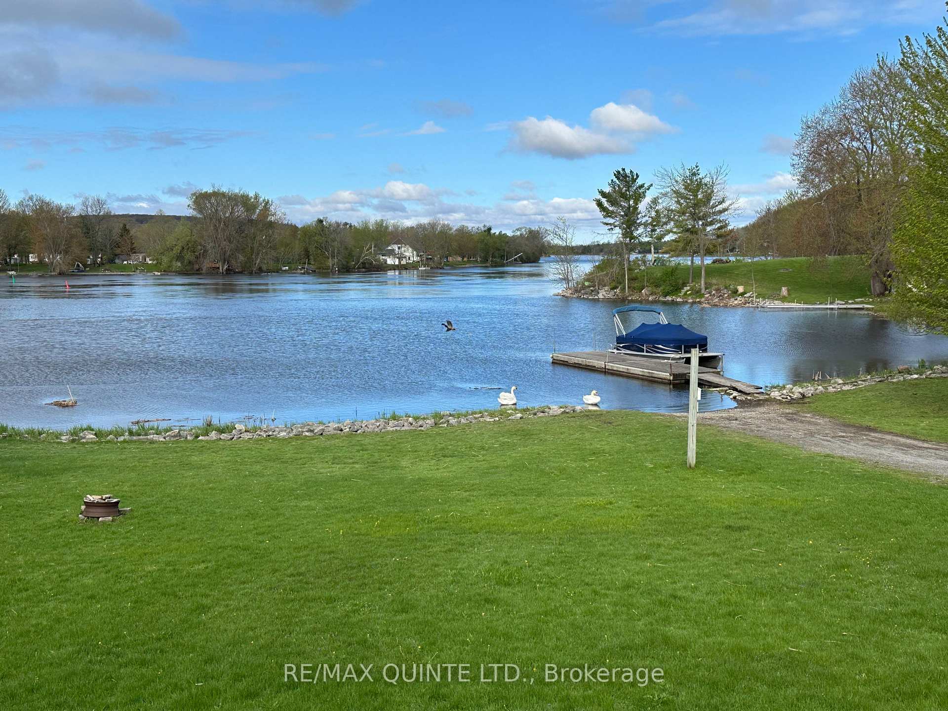 Property Photo: 321 Rosebush Road ON K0K 3E0