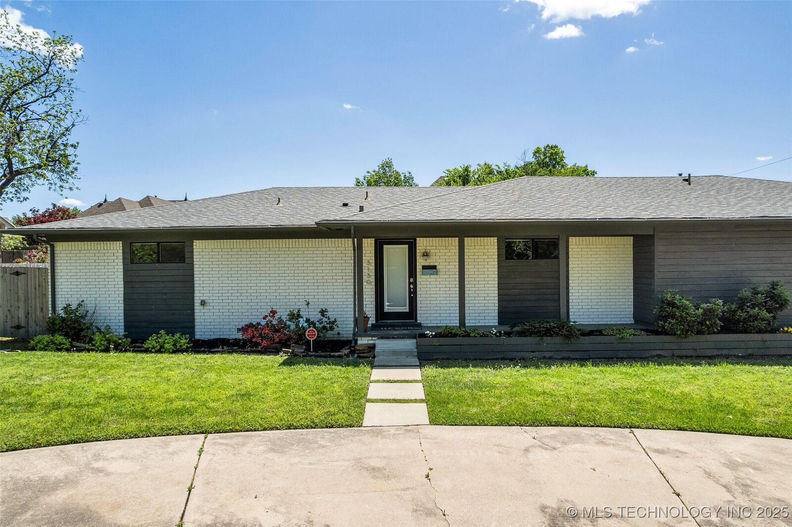 Property Photo:  3130 E 47th Street  OK 74105 