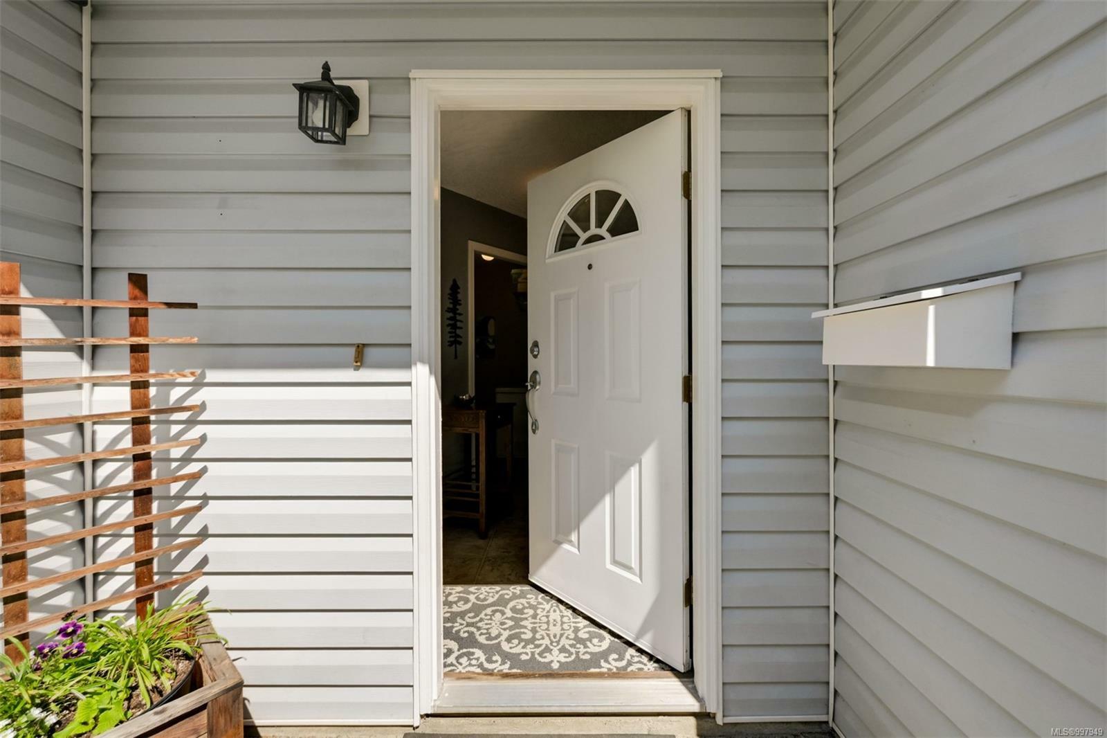 Property Photo: 3164 Carroll St BC V9A 1R2