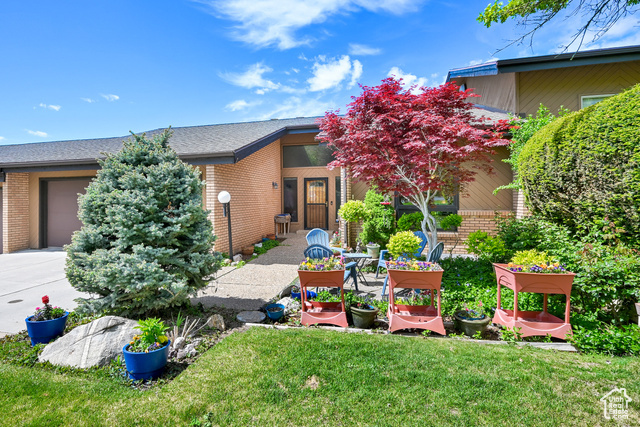 Property Photo: 4895 S Knollwood Dr E UT 84403