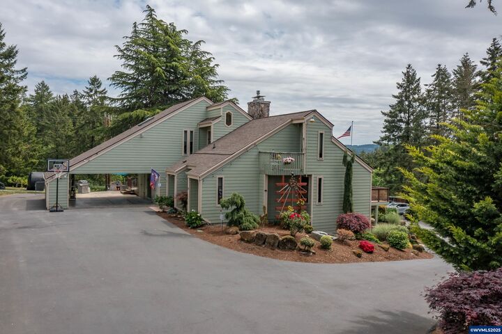 Property Photo: 190 South Oak Grove Rd NW OR 97304
