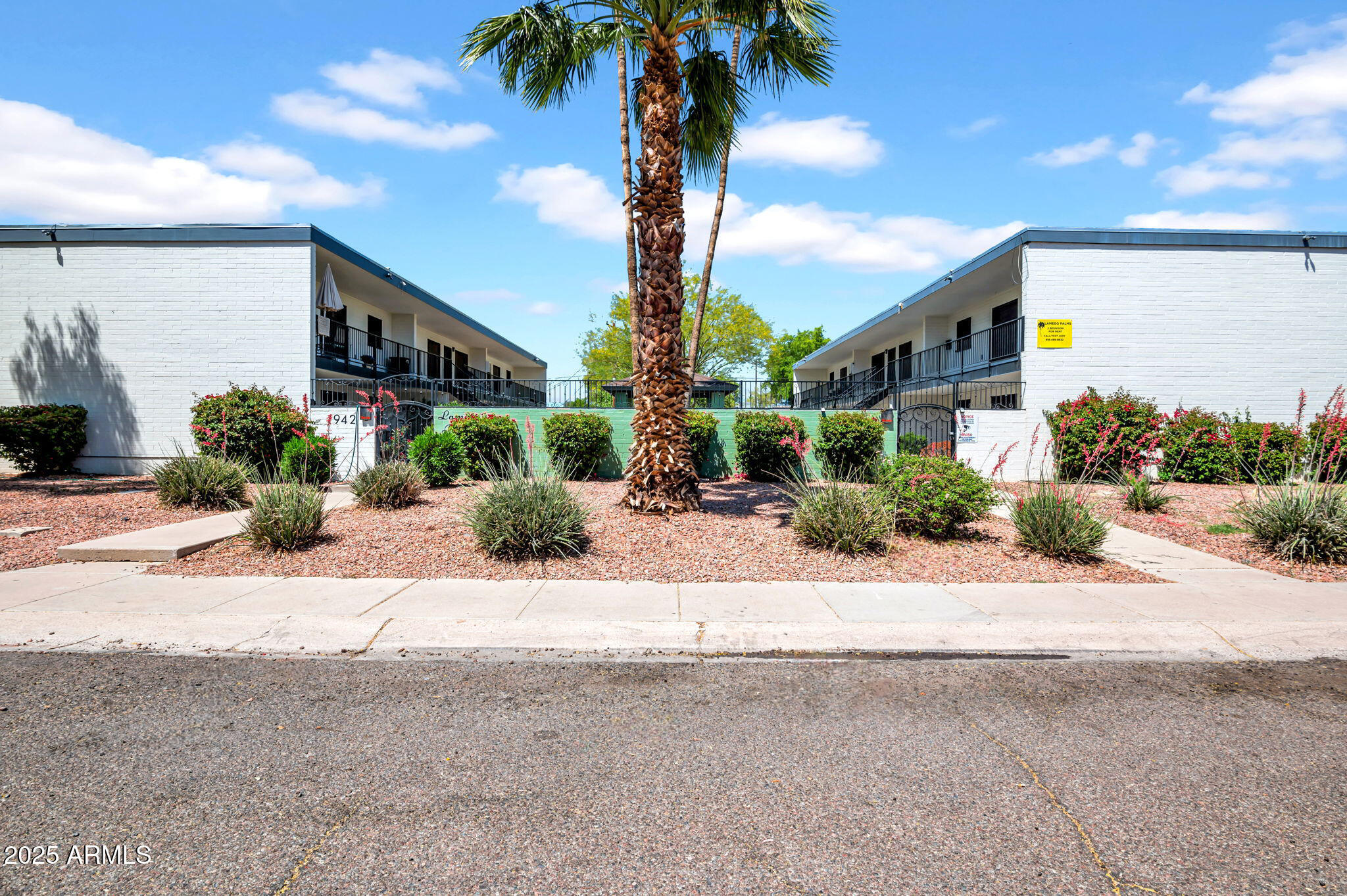 1942 W Berridge Lane  Phoenix AZ 85015 photo
