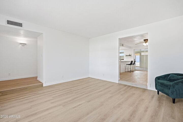 Property Photo: 556 N Hobson Plaza AZ 85203