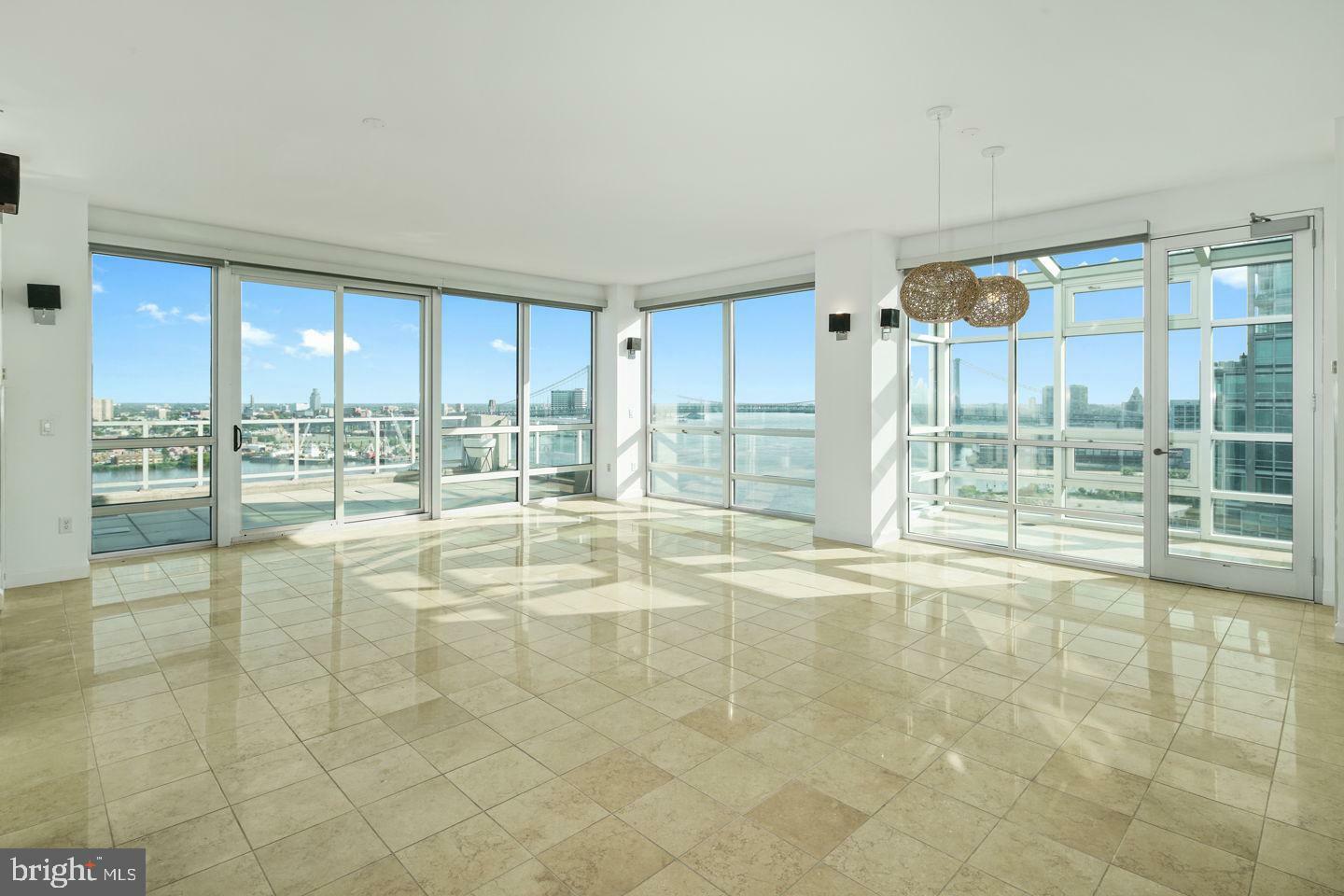 Property Photo: 901 N Penn Street R1802 PA 19123