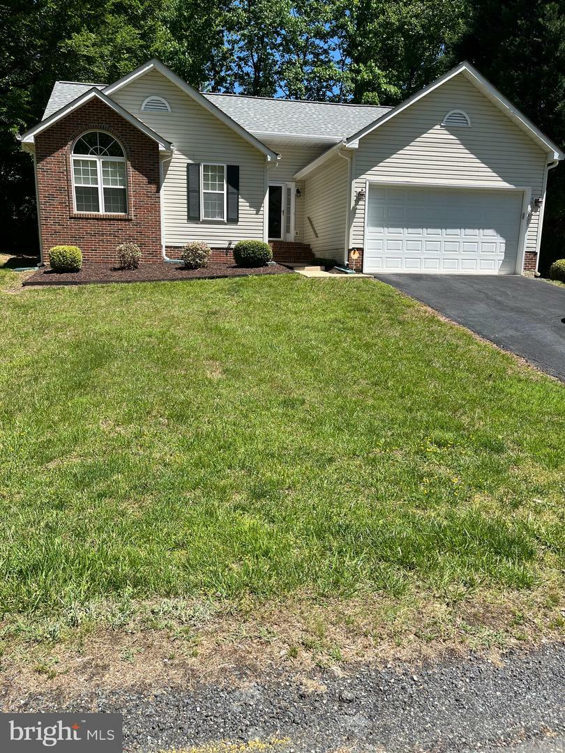 Property Photo: 6307 Wendover Court VA 22407