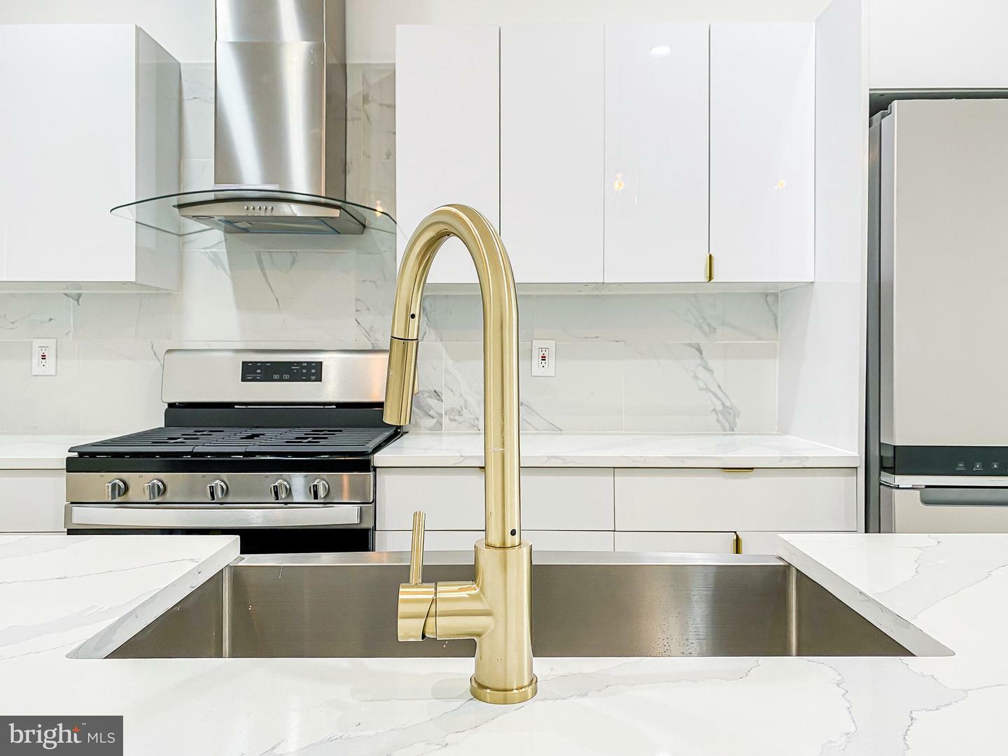 Property Photo: 5215 Locust Street PA 19139