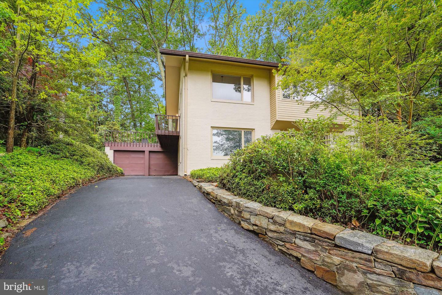 Property Photo: 11219 S Shore Road VA 20190