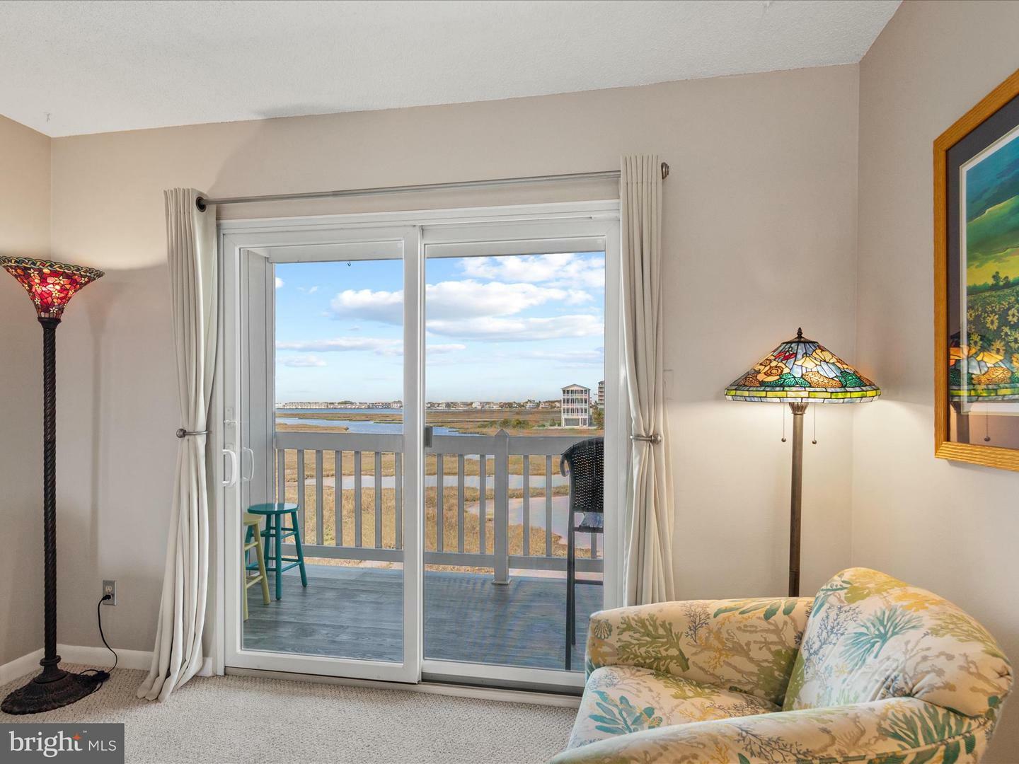 Property Photo: 117 76th Street 302 MD 21842
