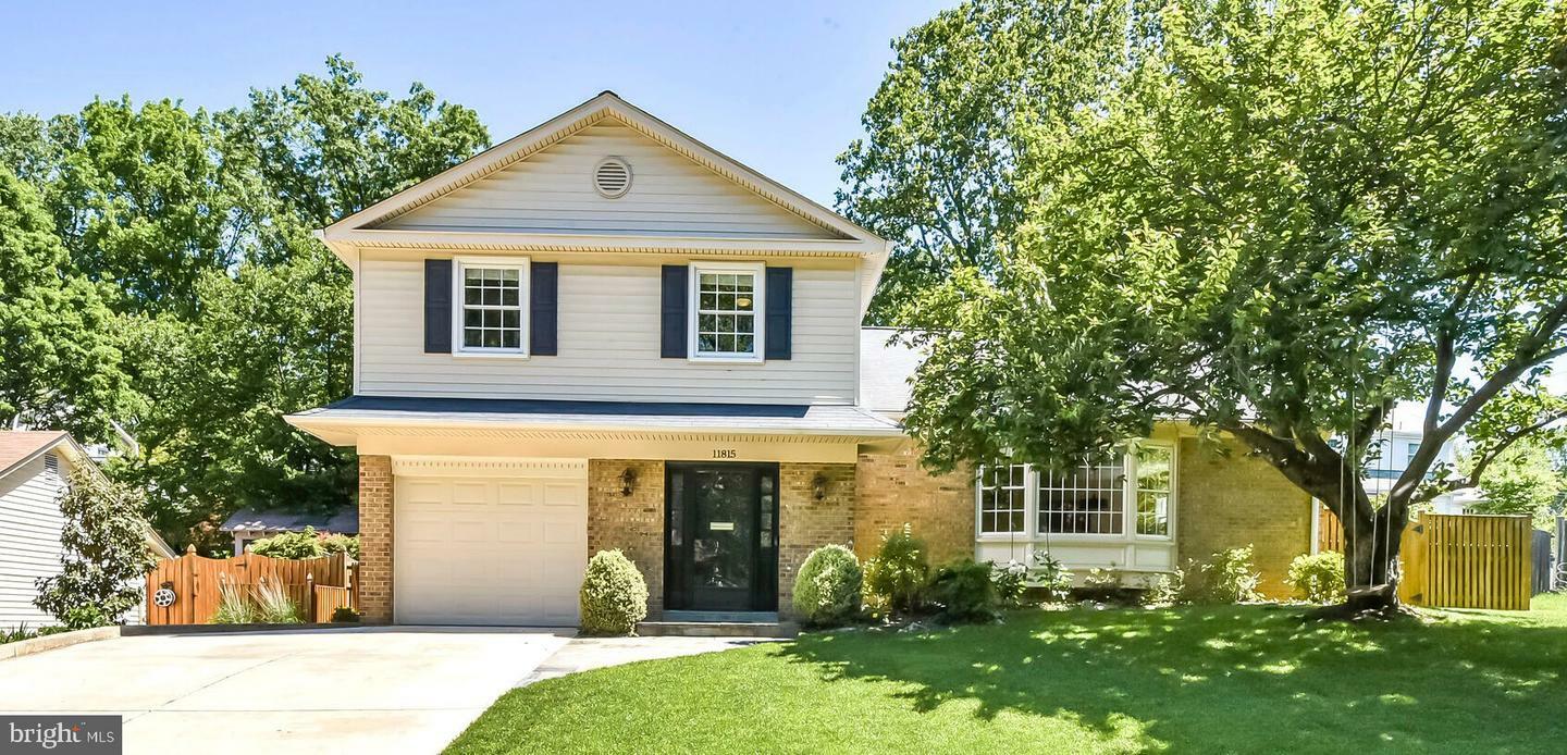 Property Photo: 11815 Prestwick Road MD 20854