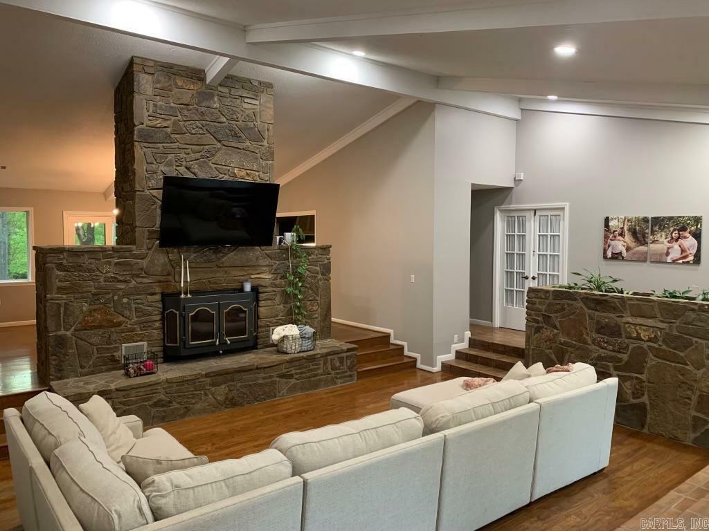 Property Photo: 18 Riviera Dr AR 72034
