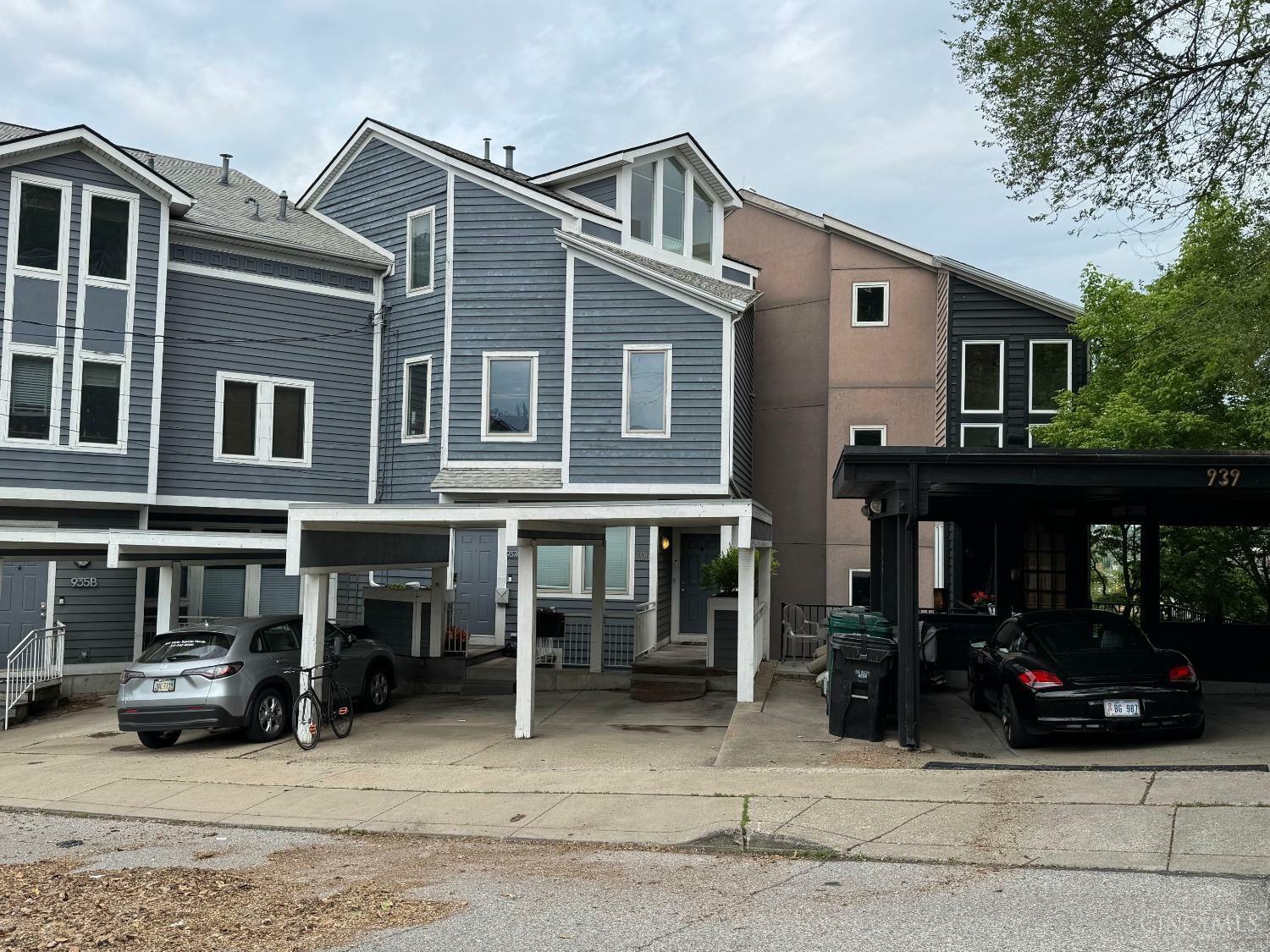 Property Photo: 937 Monastery Street OH 45202