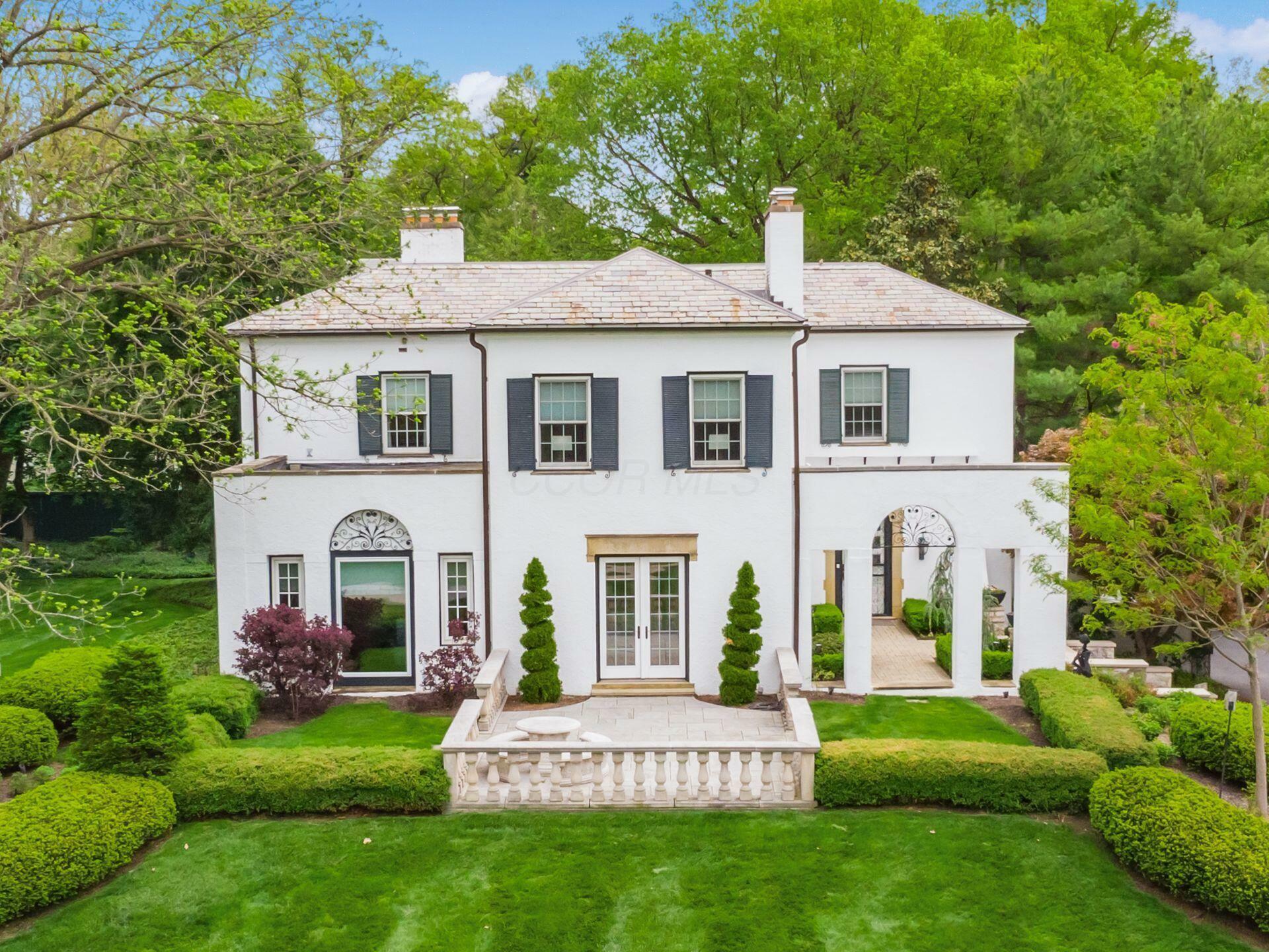Property Photo: 10 Park Drive OH 43209