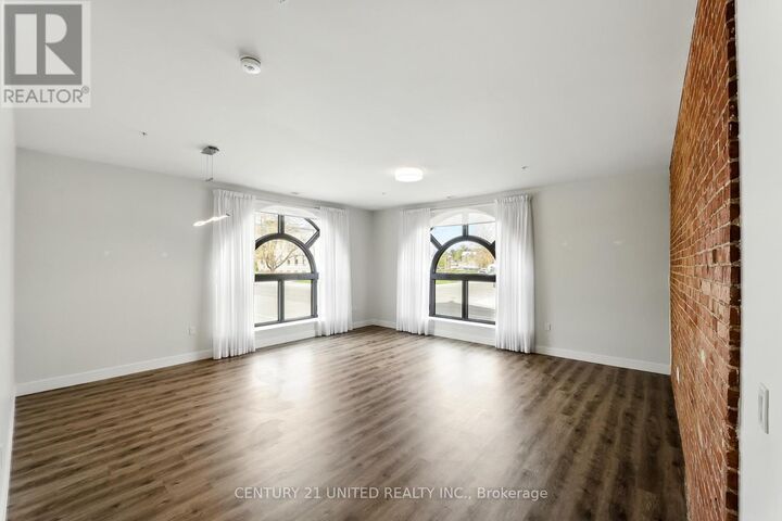 475 George Street North 202  Peterborough (Downtown) ON K9J 3G6 photo
