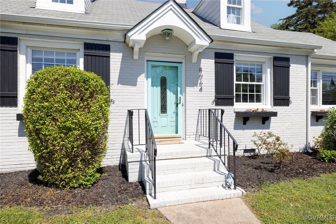 Property Photo: 8064 Signal Hill Road VA 23111