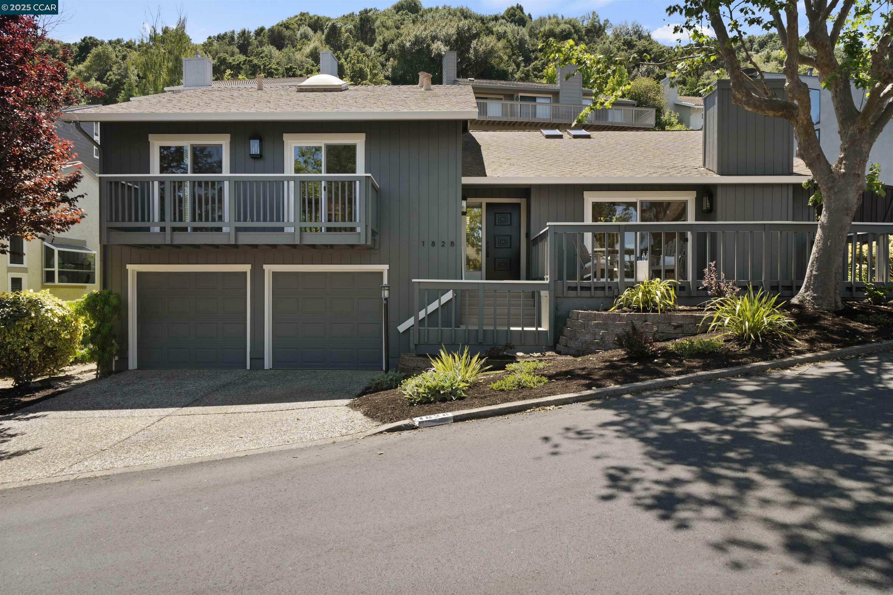 1828 Saint Andrews Dr.  Moraga CA 94556 photo