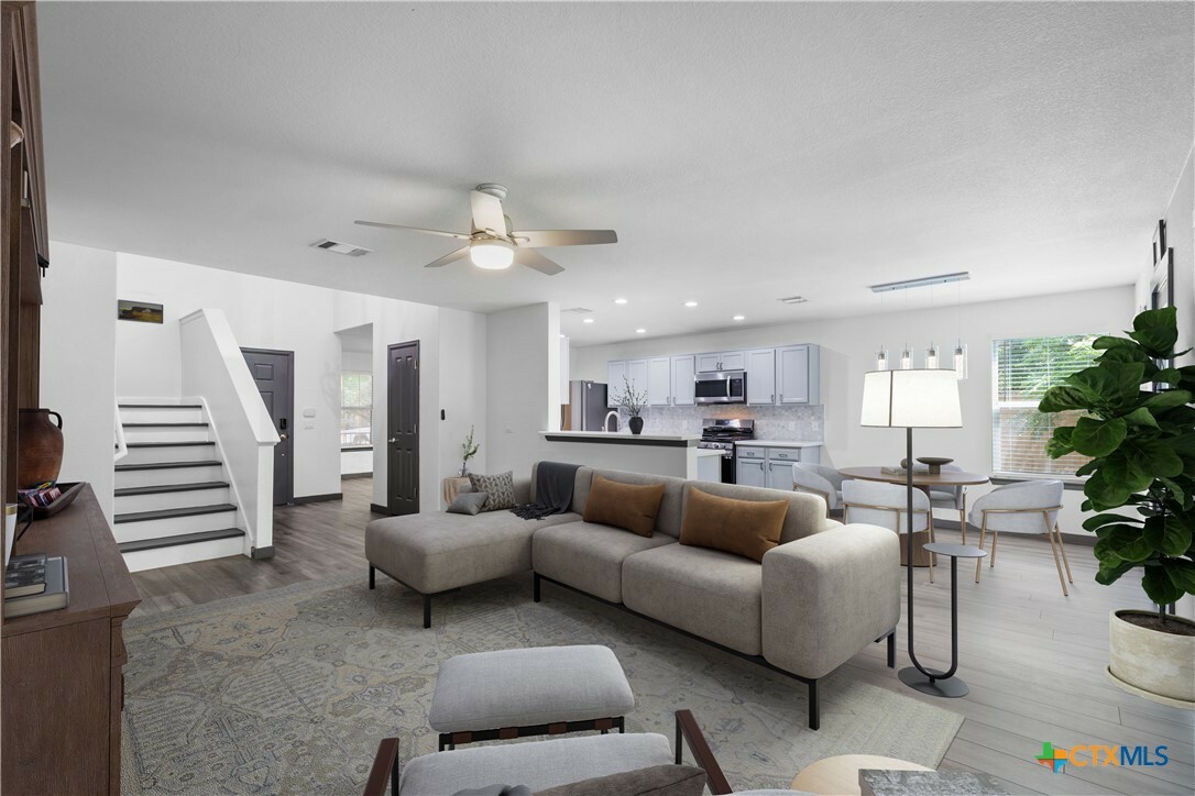 Property Photo: 154 Sassafras Cove TX 78640