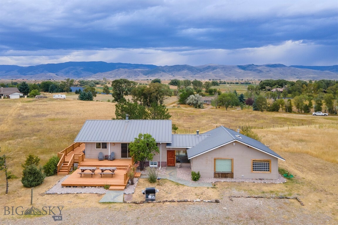 28 Loch Leven Road  Livingston MT 59047 photo