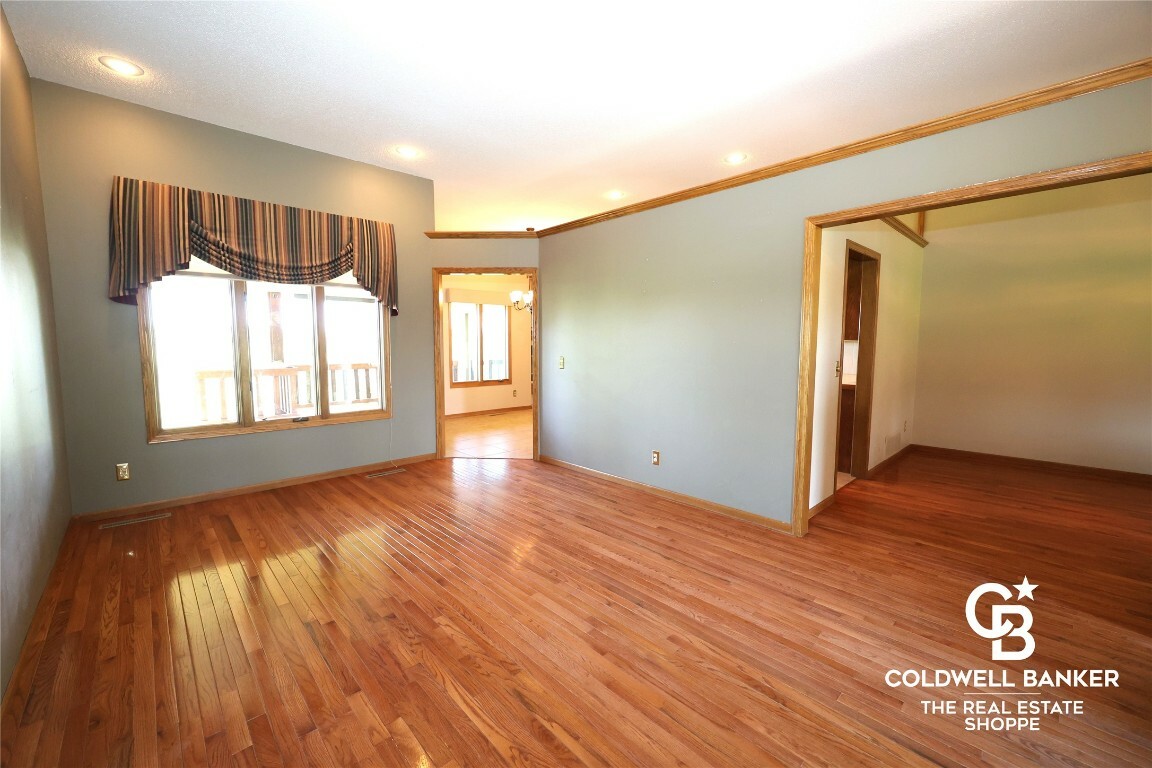 Property Photo: 2201 Grandview Drive E KS 67846