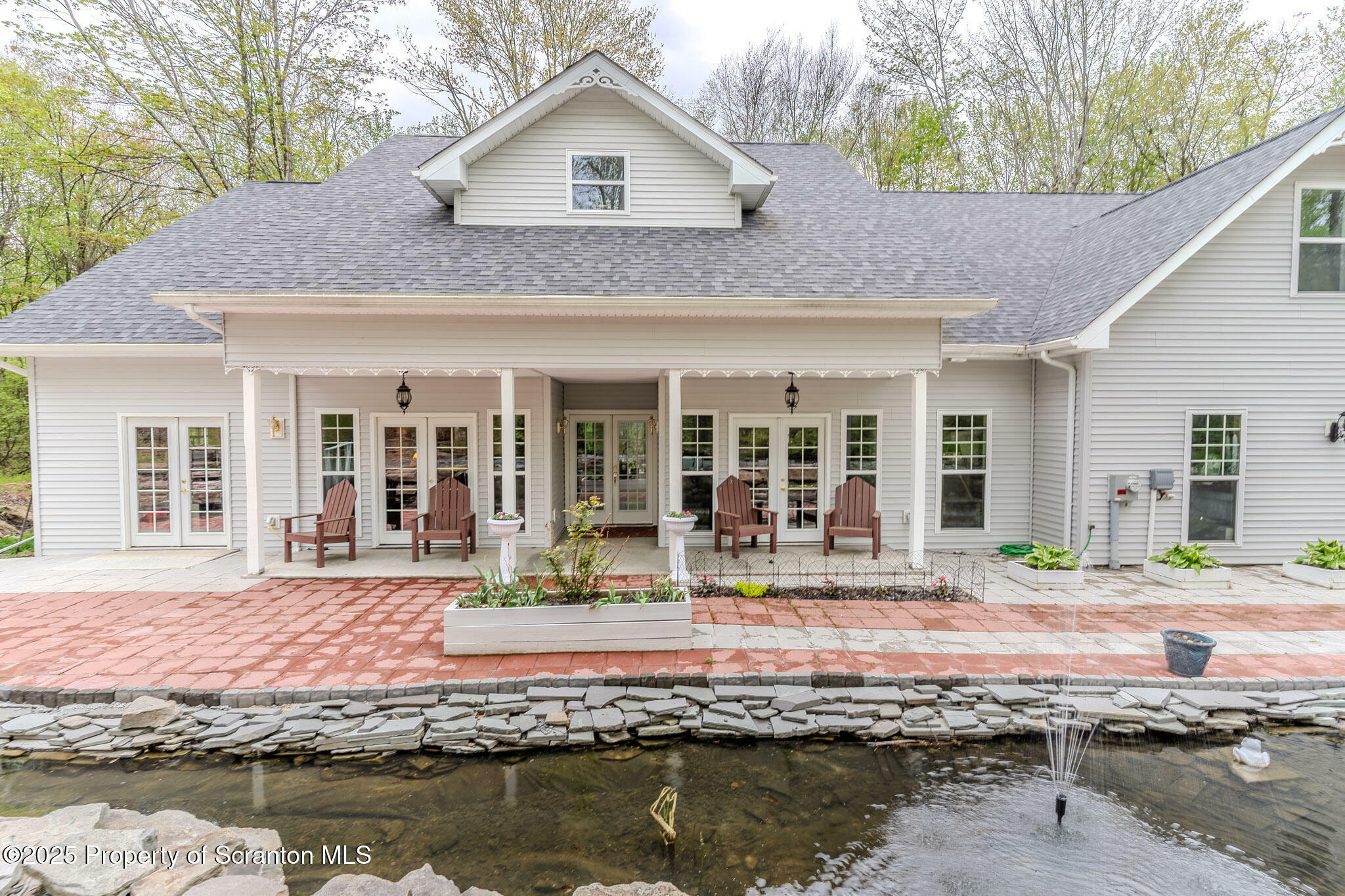 Property Photo: 126 Blue Heron Way PA 18428