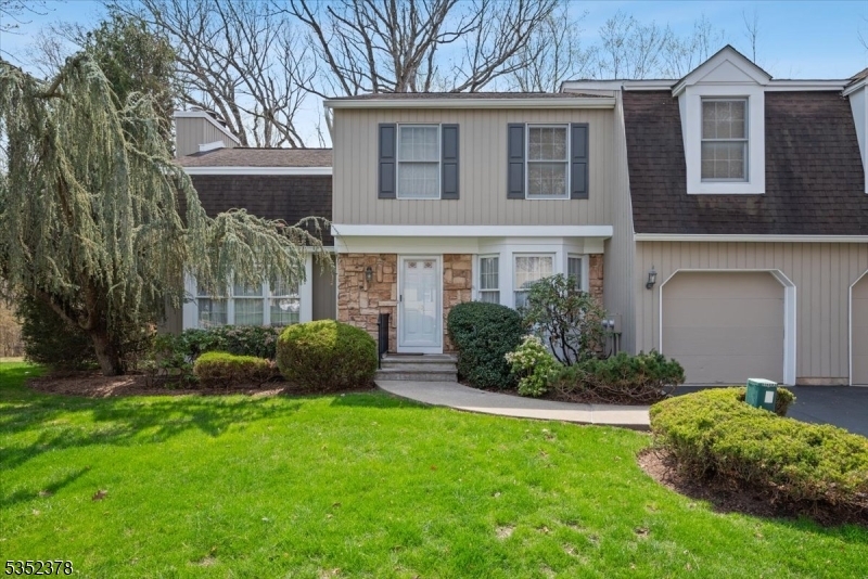 10 Bradford Ln  Bernards Twp. NJ 07920 photo