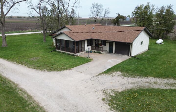 Property Photo: 13696 Ivy Avenue IA 50636