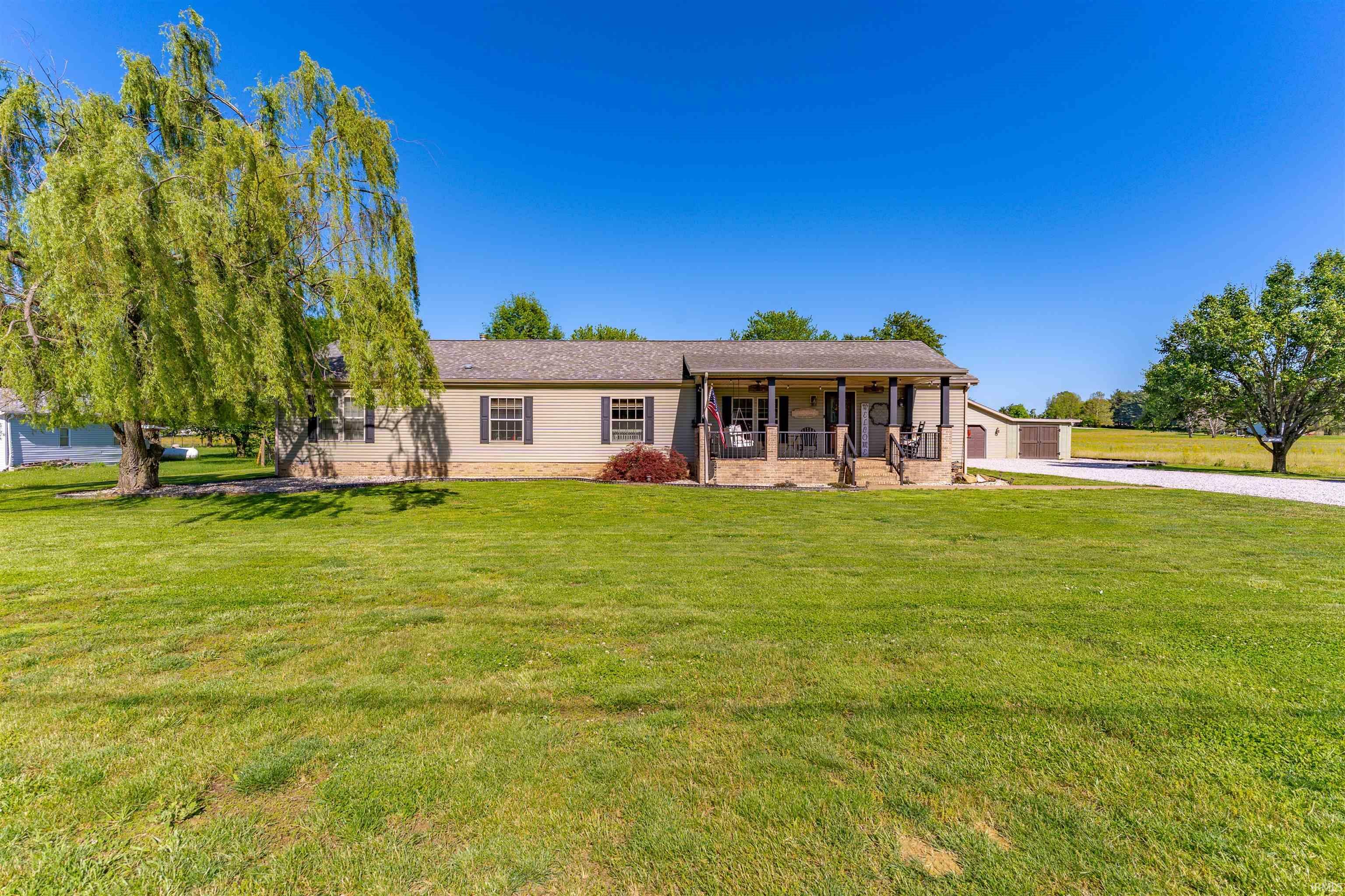 Property Photo: 1853 S County Road 400 W Road IN 47635