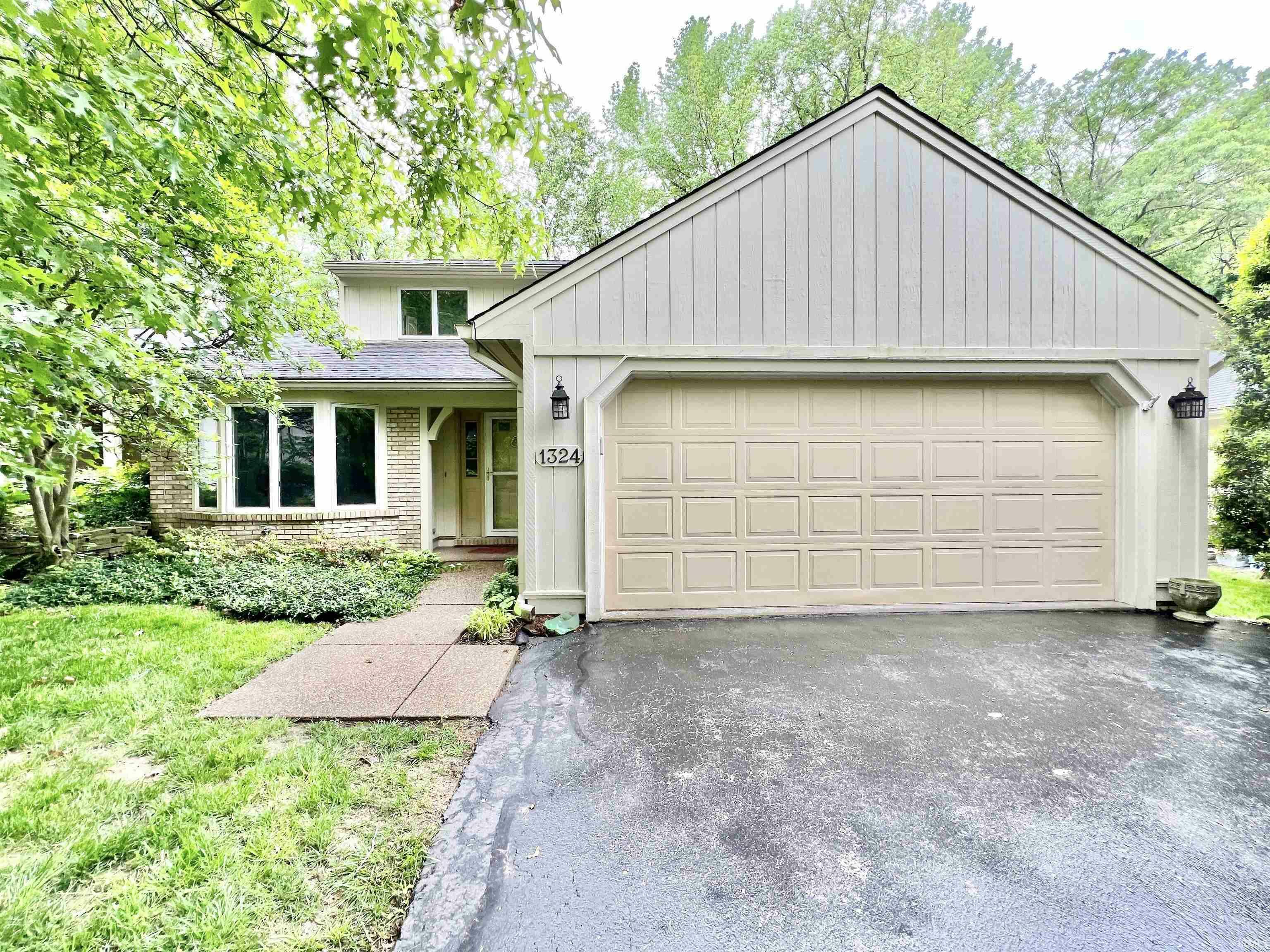 Property Photo: 1324 Timberlake Lane IN 47710