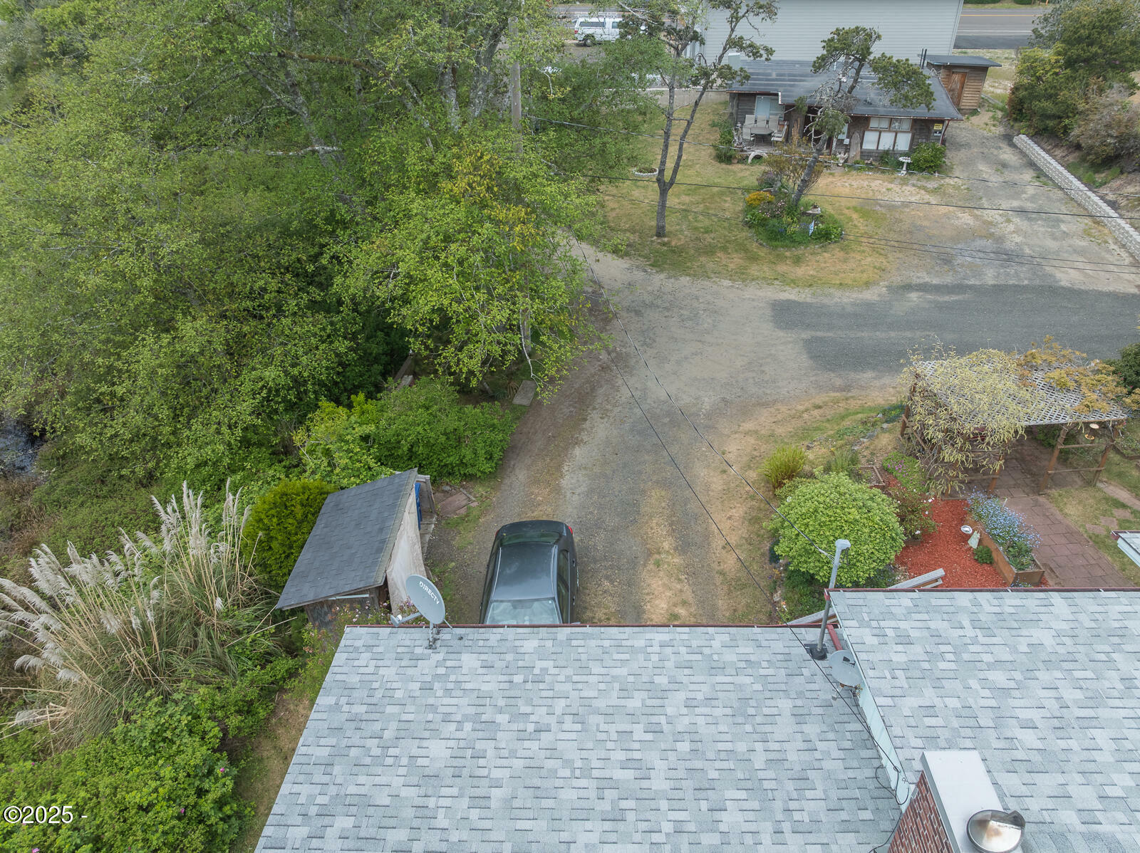 Property Photo: 6275 SE Ash Lane OR 97366