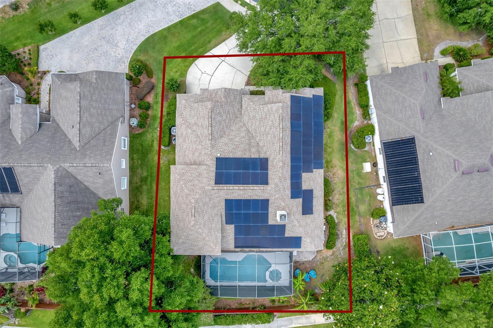 Property Photo:  12411 Scarlett Sage Court  FL 34787 
