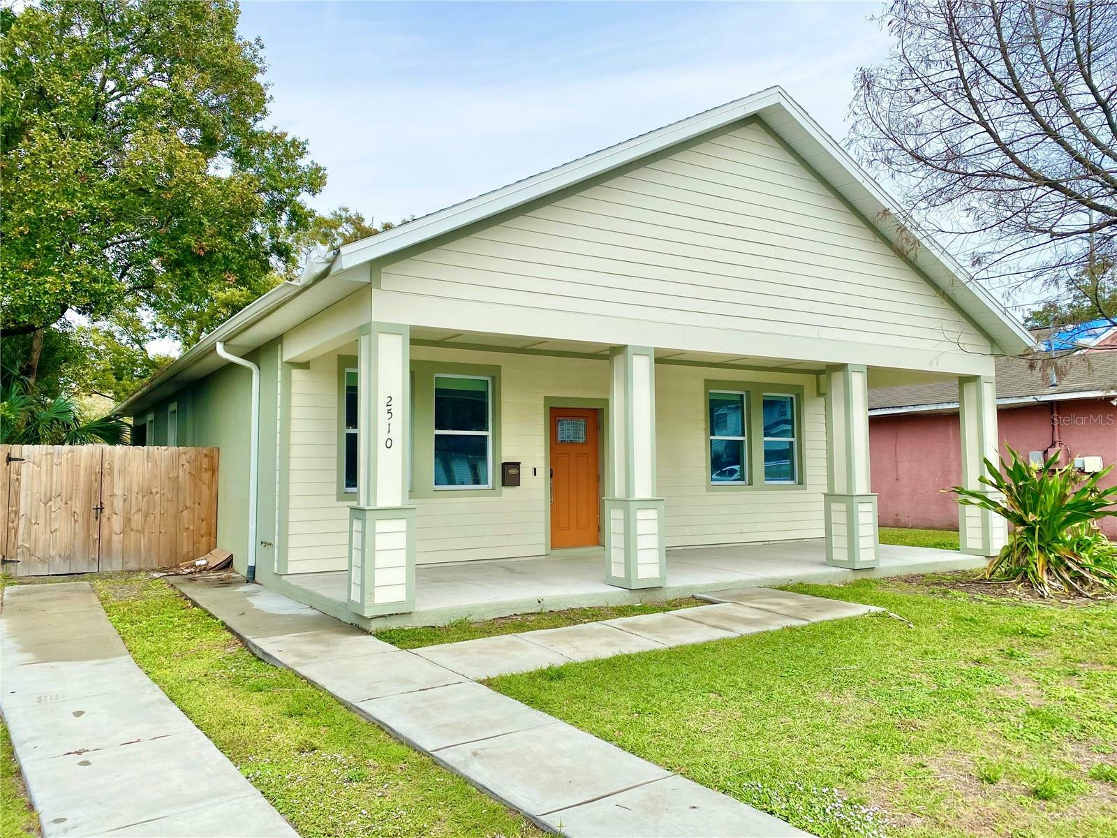 Property Photo: 2510 E 17th Avenue FL 33605