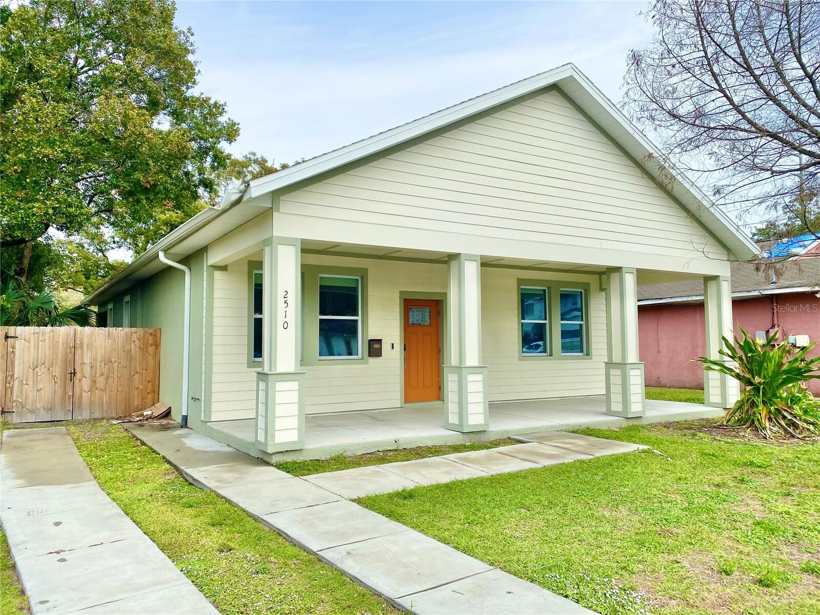 Property Photo:  2510 E 17th Avenue  FL 33605 