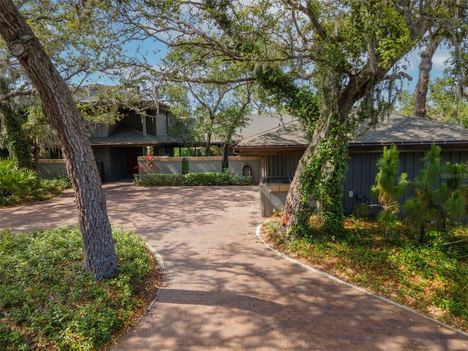 1296 Weybridge Lane  Dunedin FL 34698 photo