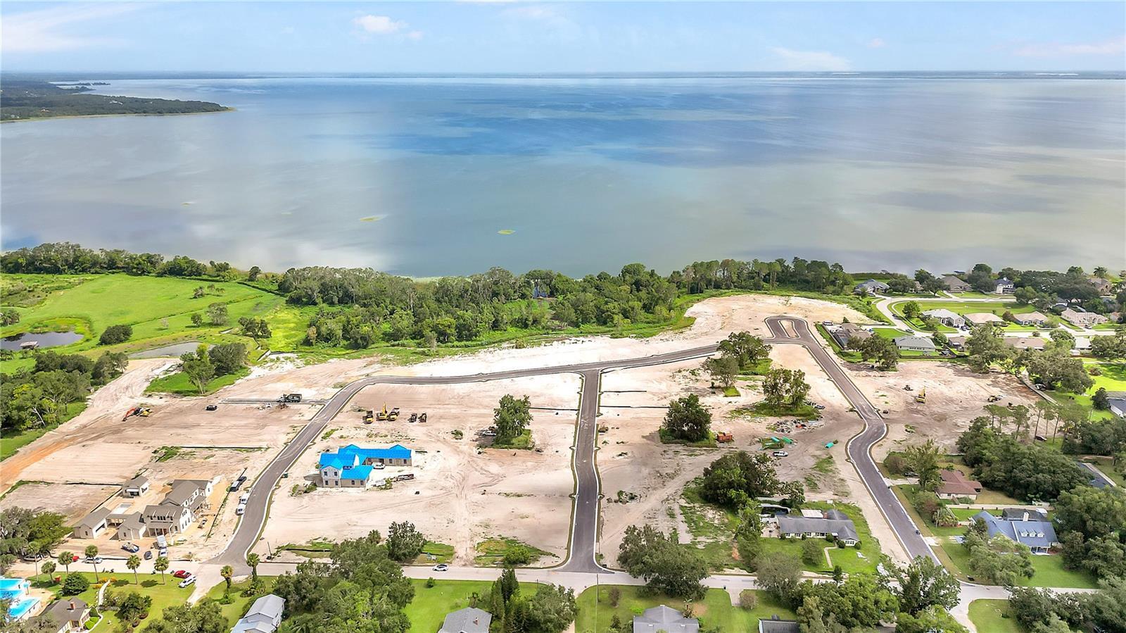 Property Photo: 556 Walker Street FL 34787