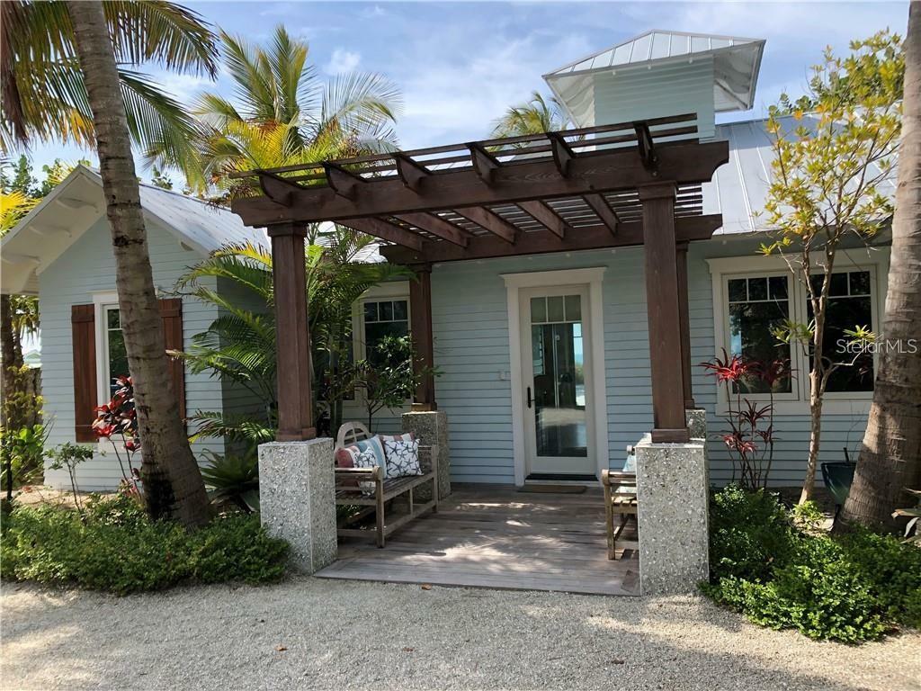 Property Photo: 102 &Amp 104 48th Street FL 34217