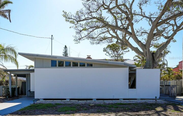 Property Photo:  132 Harrison Drive  FL 34236 