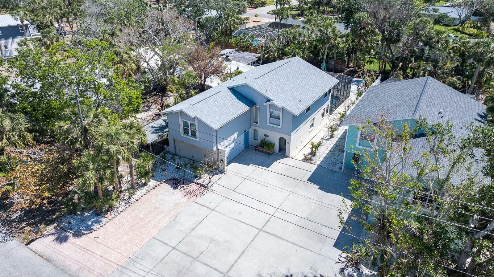 Property Photo: 5385 Avenida Del Mare FL 34242
