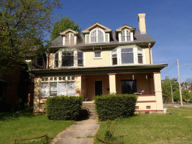 Property Photo: 31 Orchard Place MI 49017