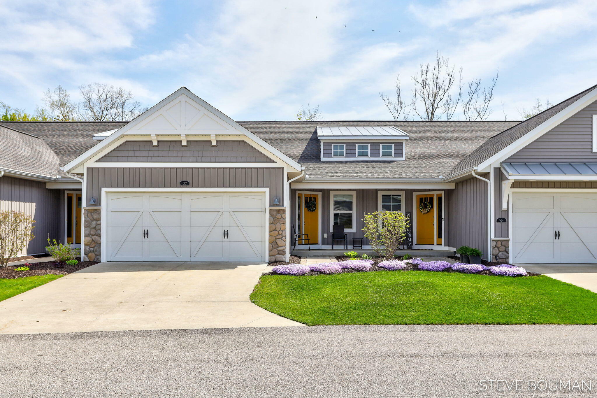 Property Photo: 562 Riverbank Circle MI 49464