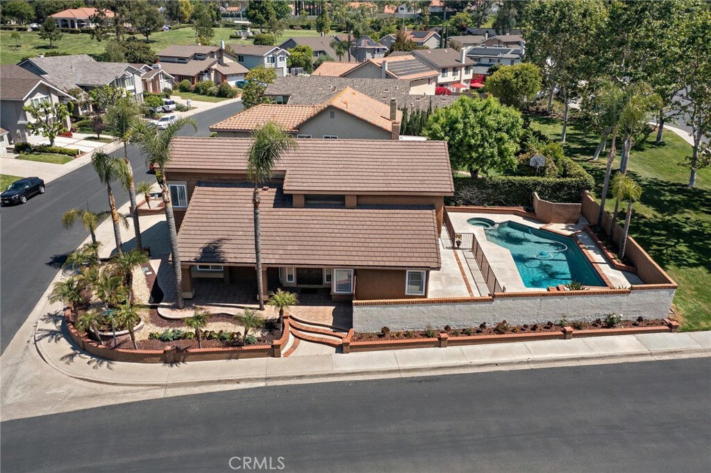 Property Photo:  21572 Via Invierno  CA 92630 
