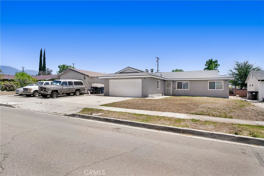Property Photo:  1728 N Del Norte Avenue  CA 91764 