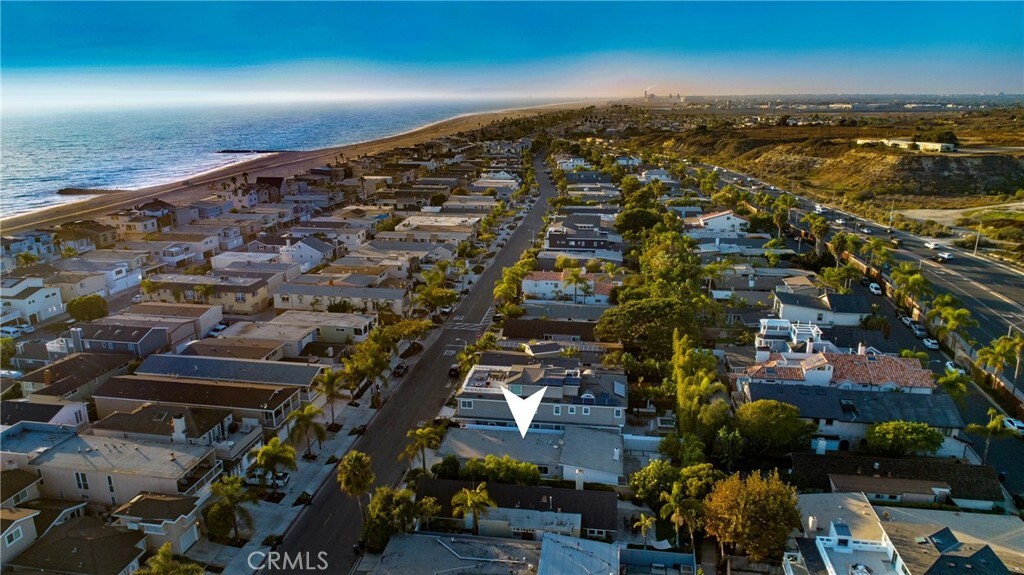 Property Photo: 4820 River Avenue CA 92663