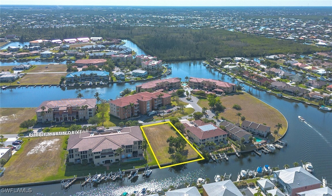 Property Photo: 3323 Purple Martin Drive FL 33950