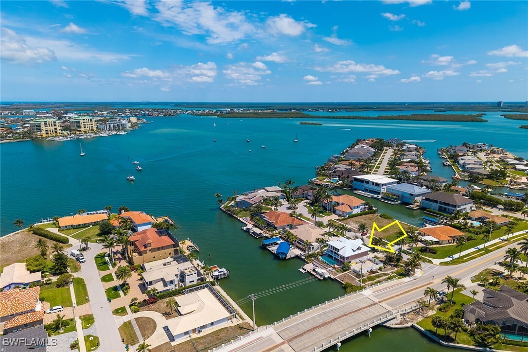 Property Photo: 1200 Butterfly Court FL 34145